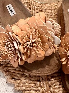 Cuteness! Not Rated Floral Slide Sandals in Nude and Cream 🤎